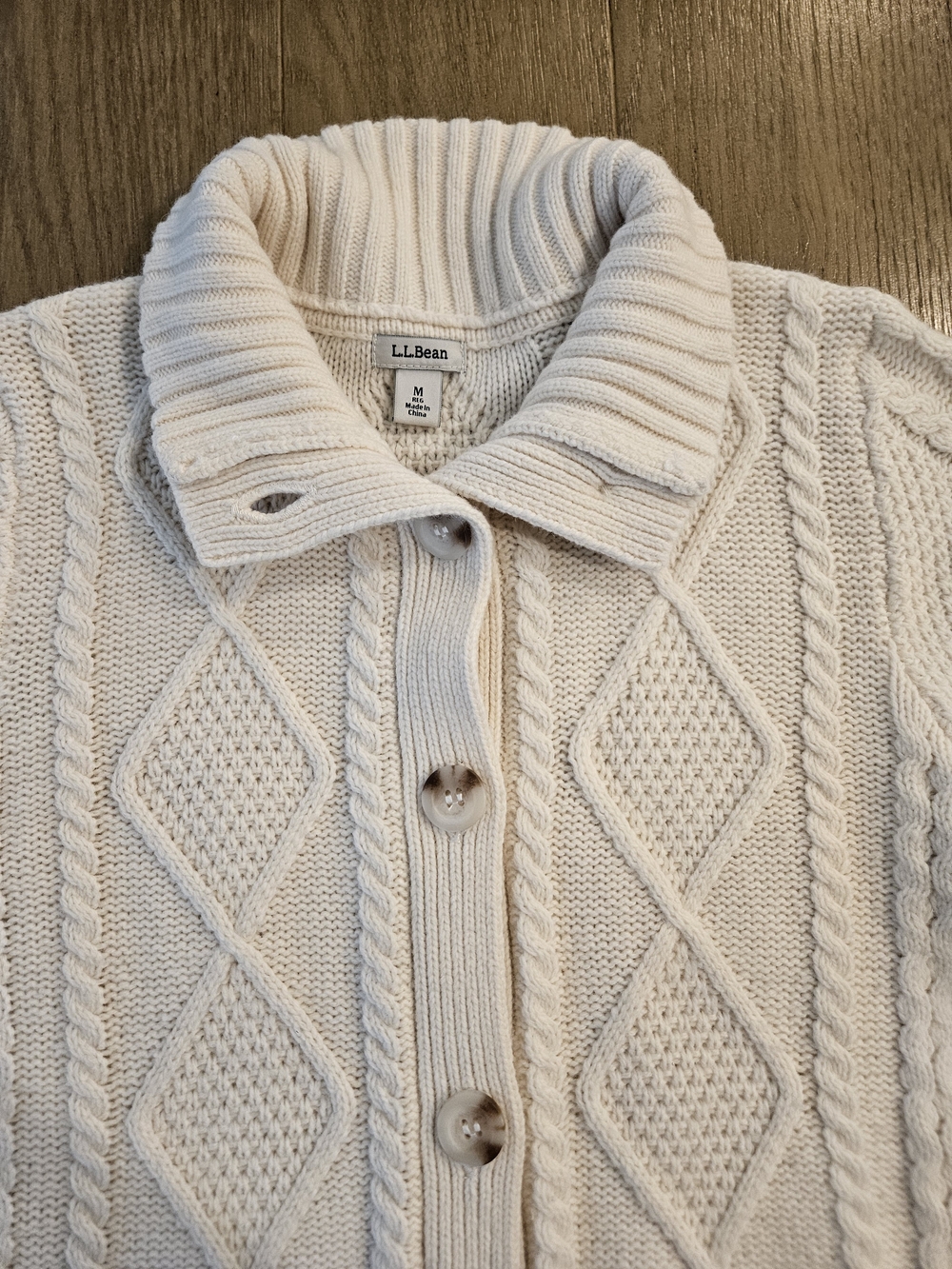 L.L. Bean Cream Cable-Knit Fisherman 80% Wool Cabincore Button Cardigan Sz. M - Picture 2 of 8